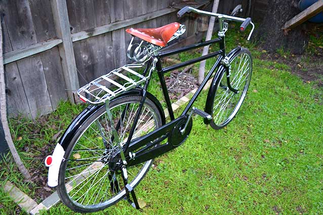 Click to Enlarge Gentlemens Roadster